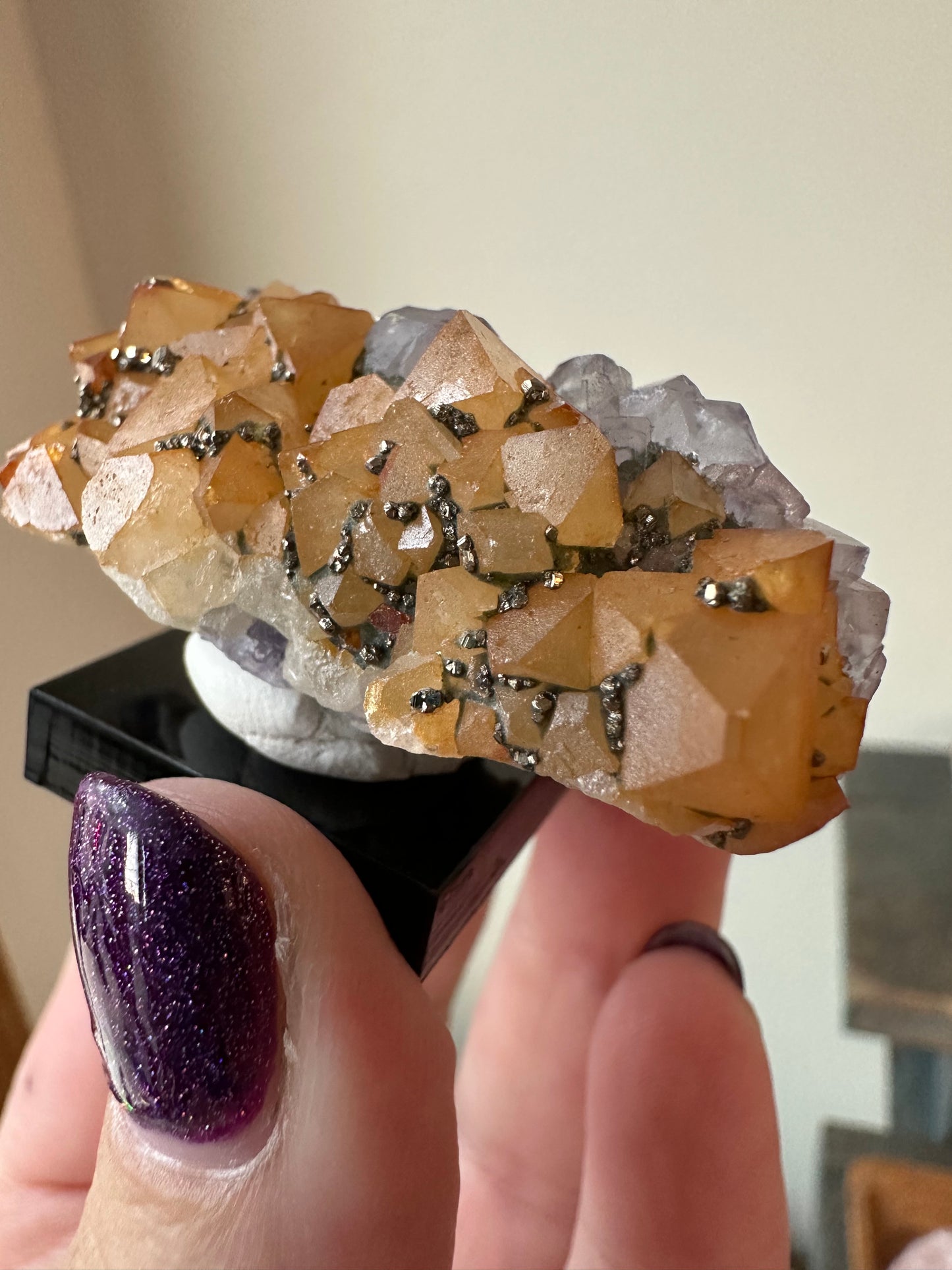 Scheelite, Fluorite