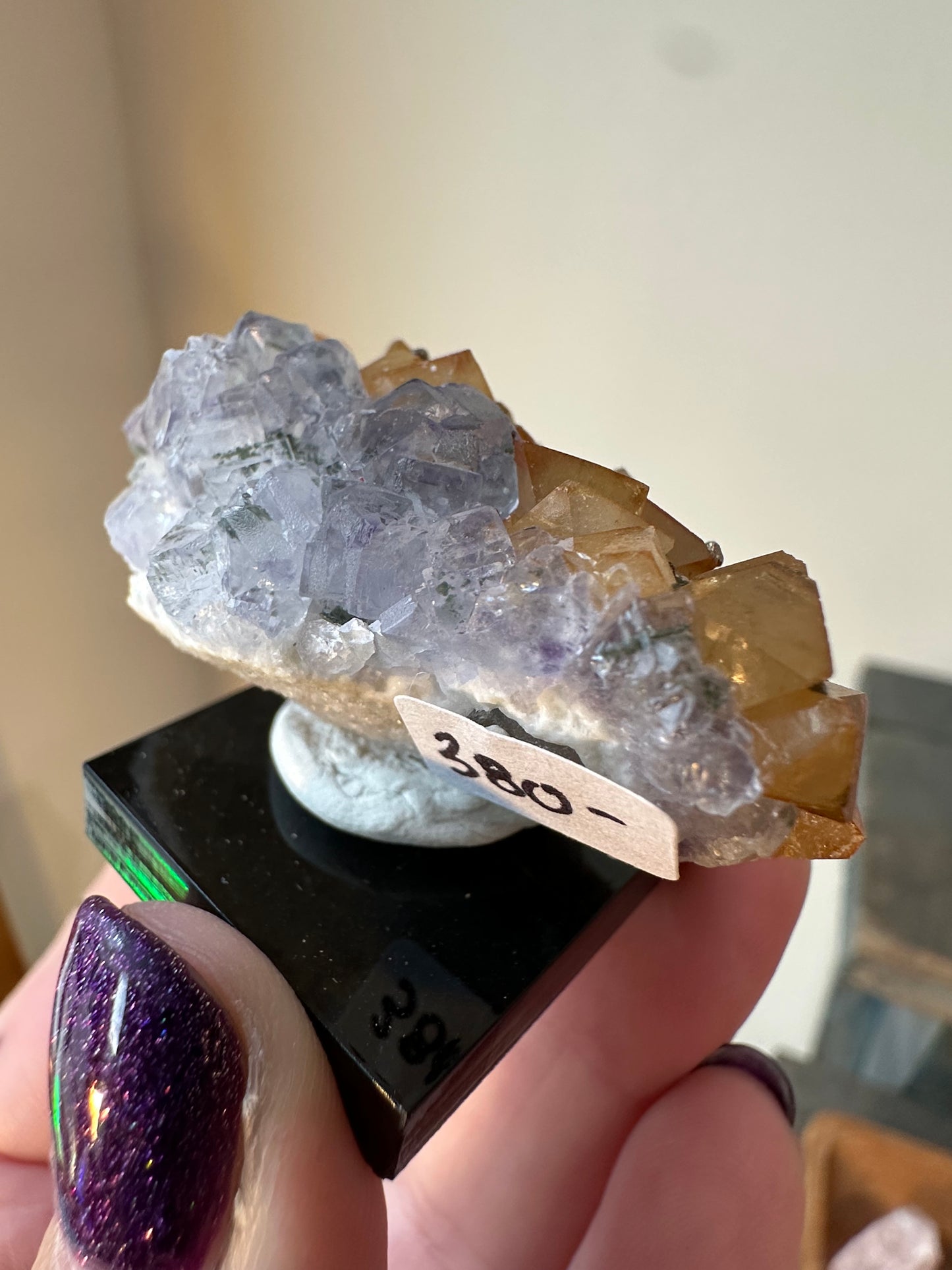Scheelite, Fluorite