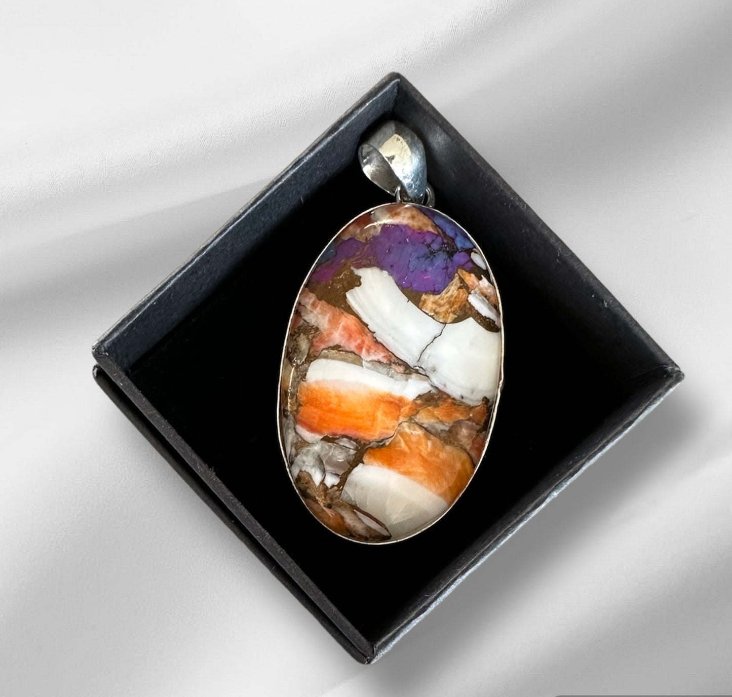Mohave Turquoise, Spiny Oyster set in silver large pendant