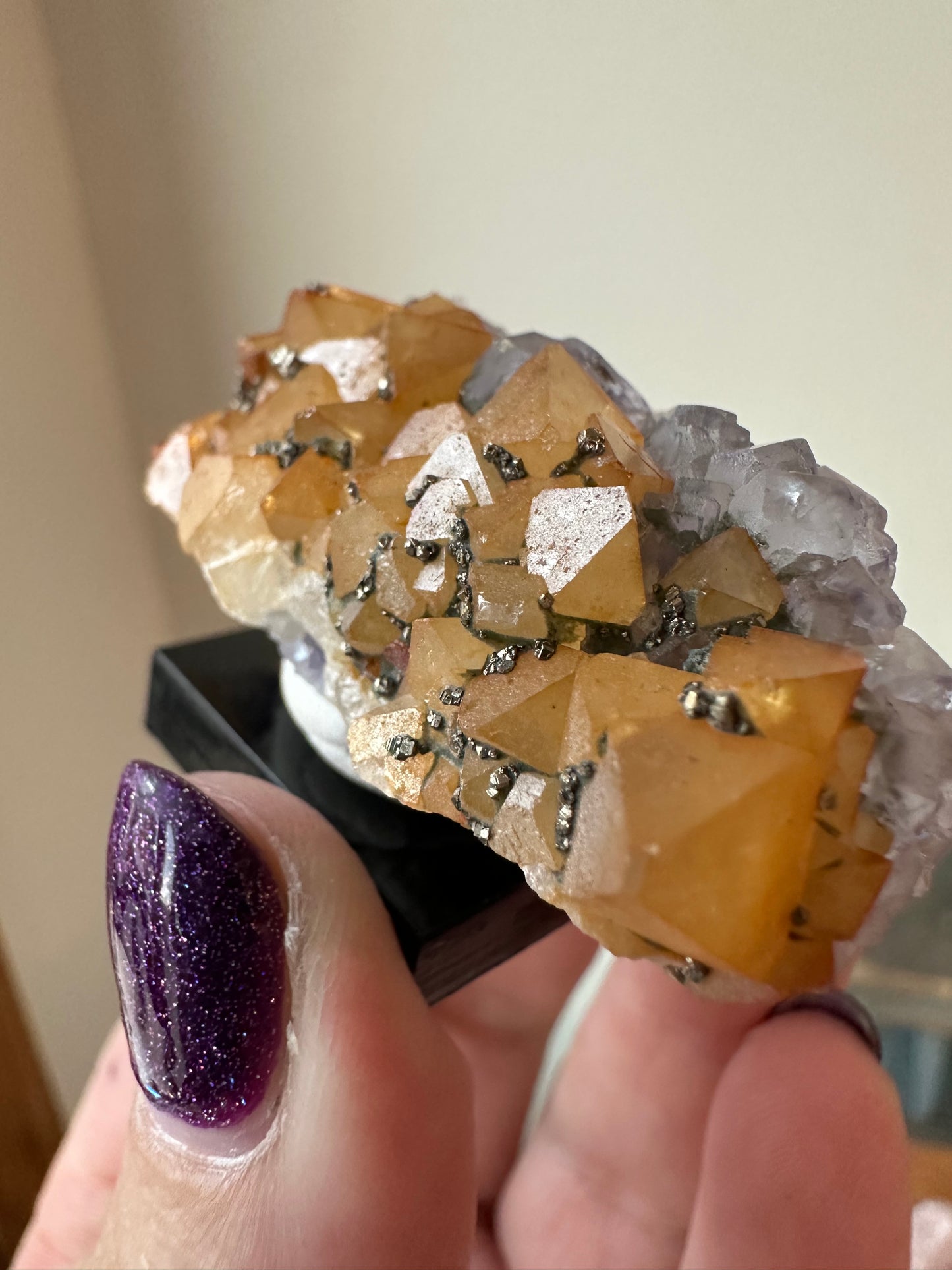 Scheelite, Fluorite