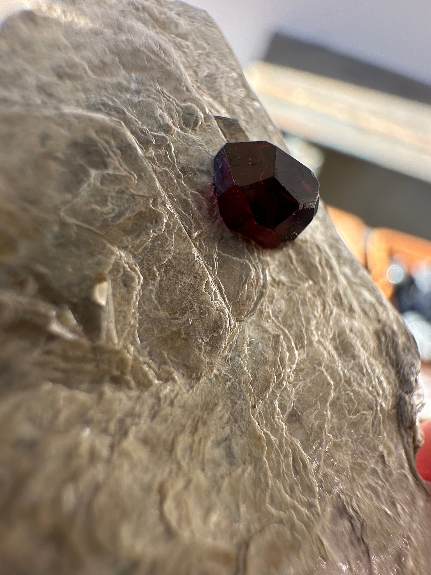 Garnet (Spessartine) on Muscovite, Pakistan