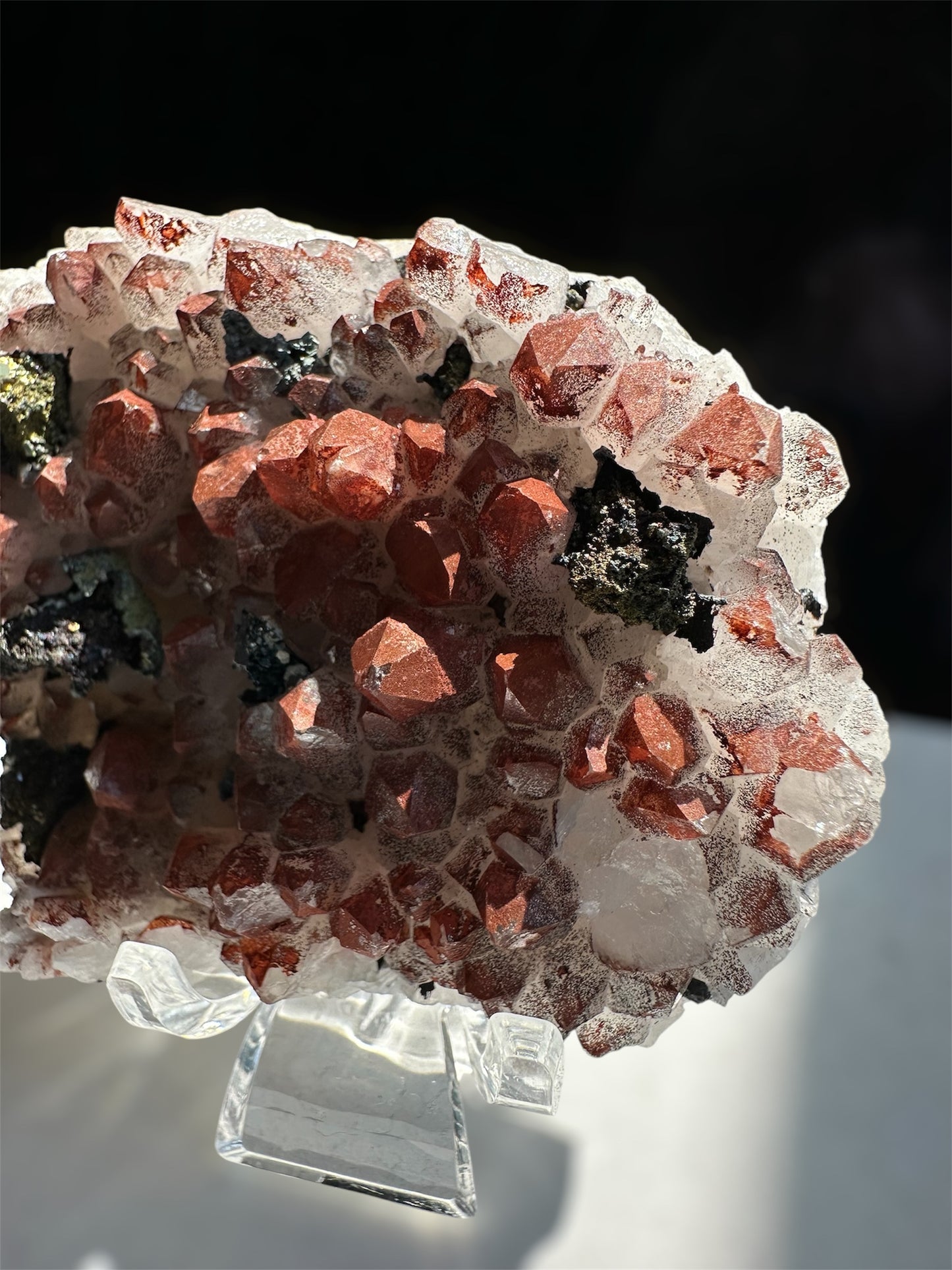 hematite-included Quartz, galena, chalcopyrite: Jiangxi, China