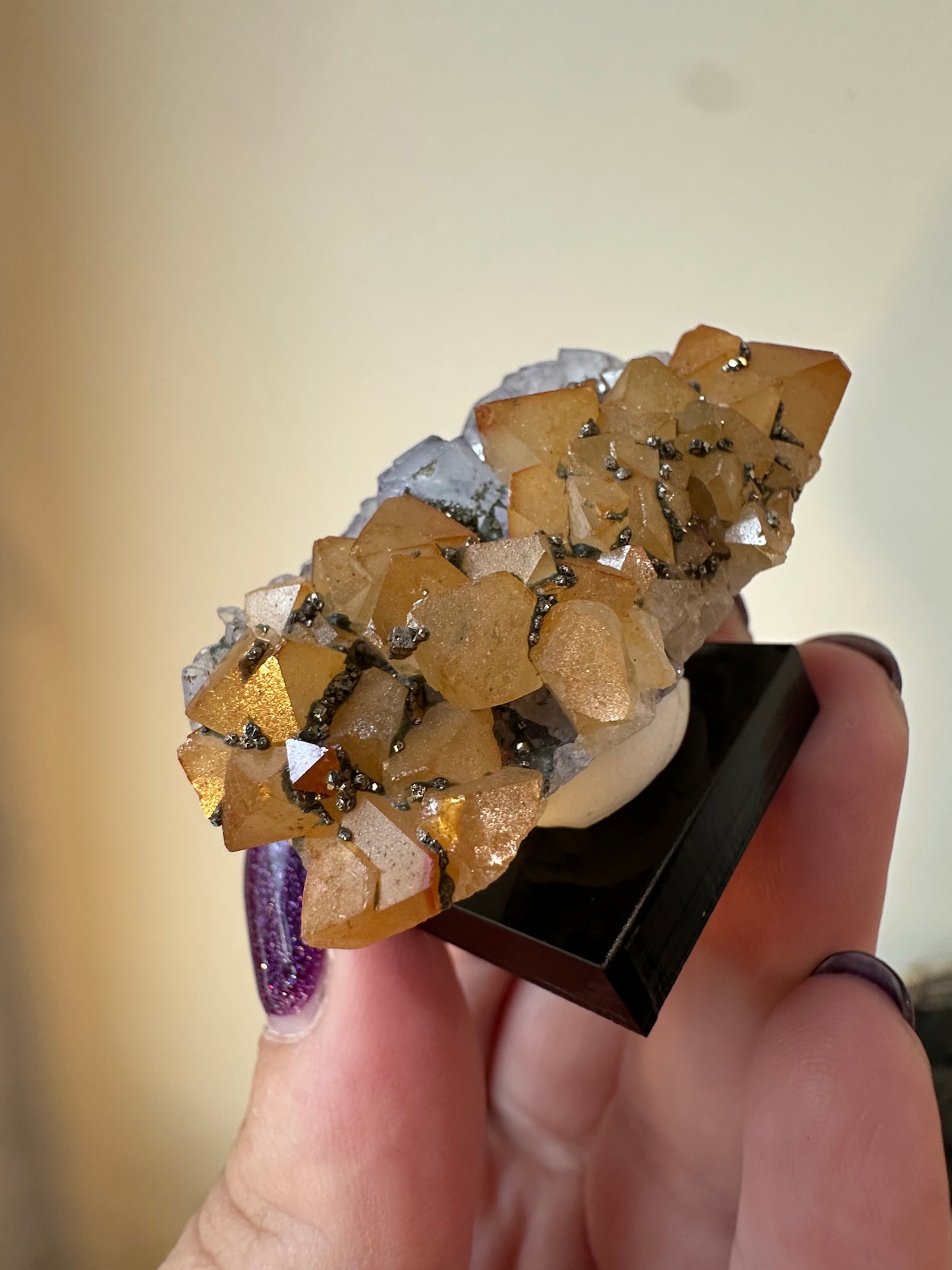 Scheelite, Fluorite