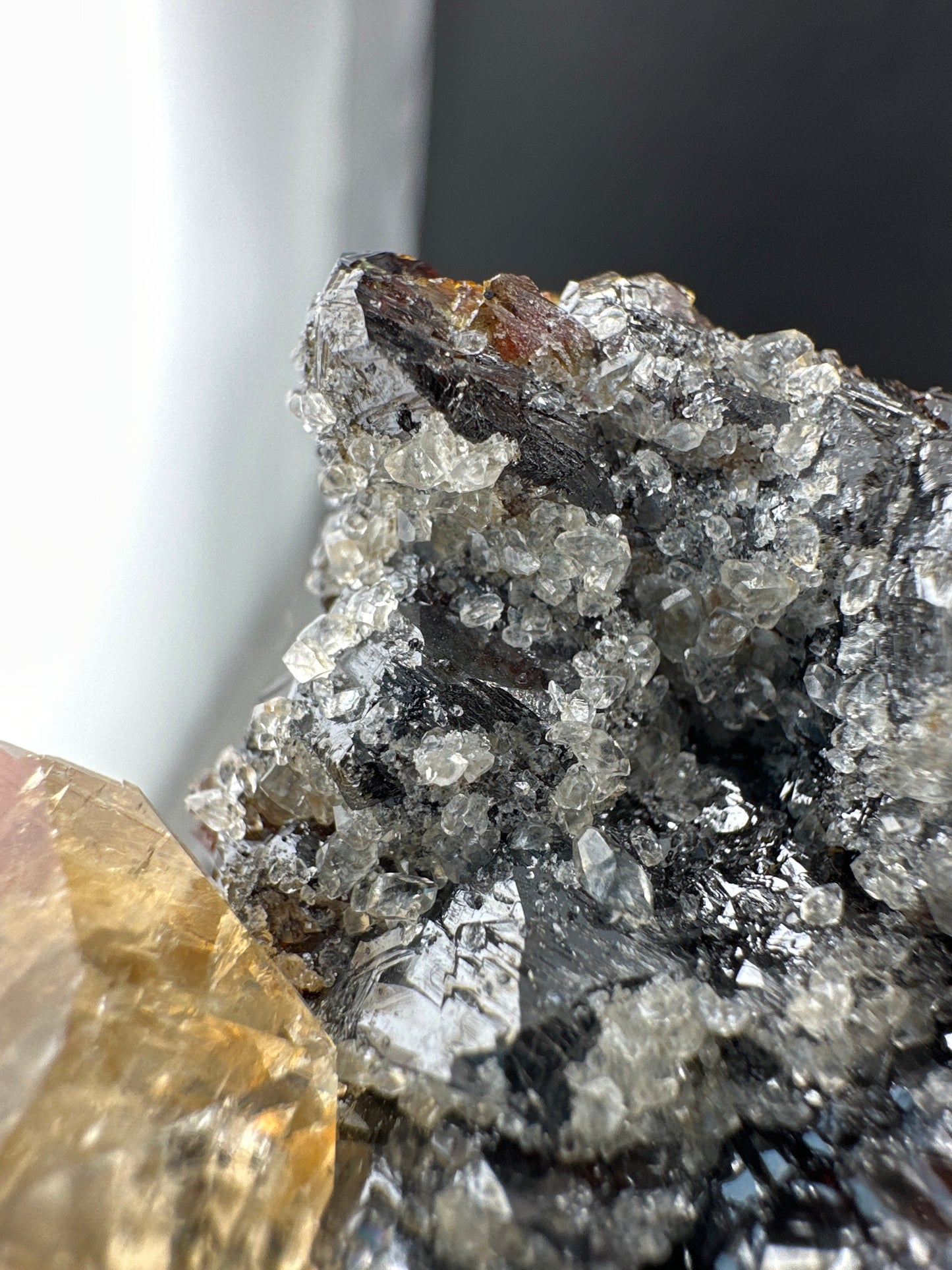 Calcite, Sphalerite, from the Cumberland Mine (Tennessee). Xcellent UV
