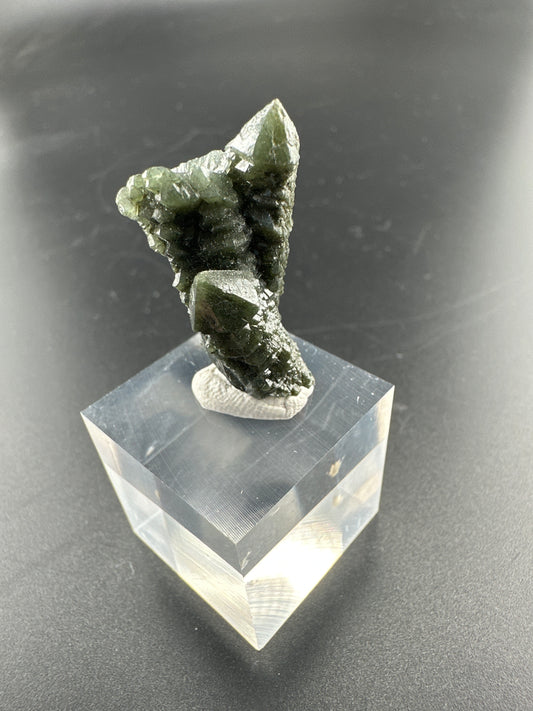 Hedenbergite-included Quartz, Inner Mongolia