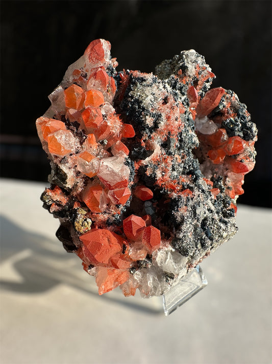 hematite-included Quartz, associated minerals: Jiangxi, China