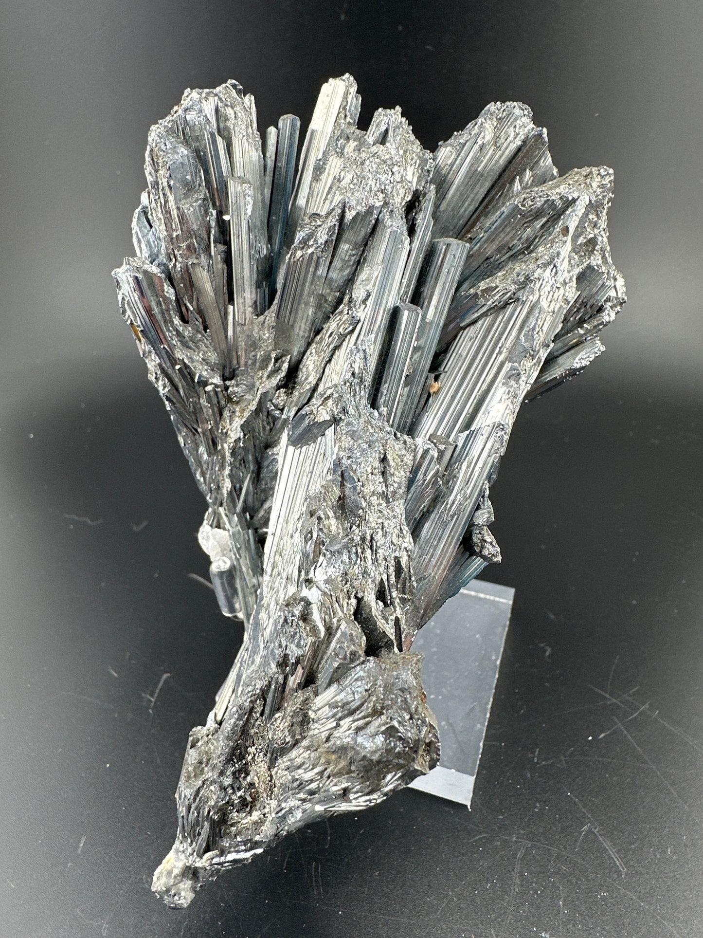Stibnite cluster, Jiangxi, China