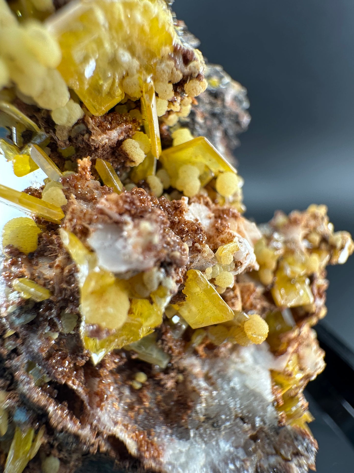 Wulfenite & uv-reactive Mimetite, La Morita Mine, Mexico