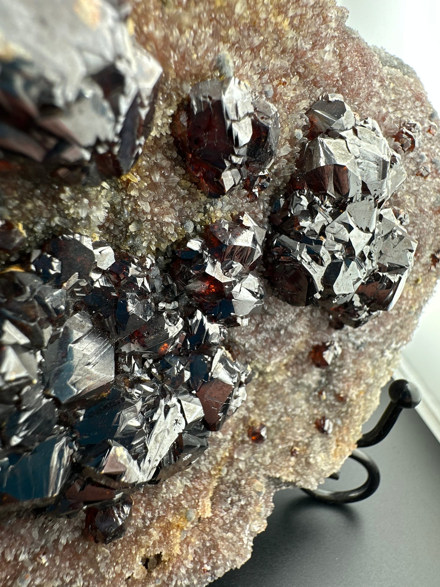 Gemmy Red Sphalerite on Quartz: Shuikoushan, Hunan, China