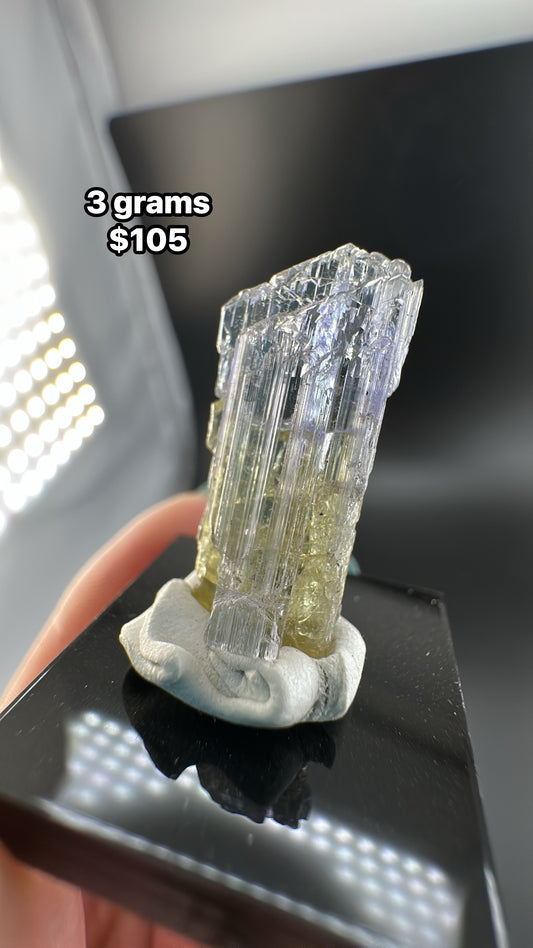 unheated Tanzanite crystal, 3 grams