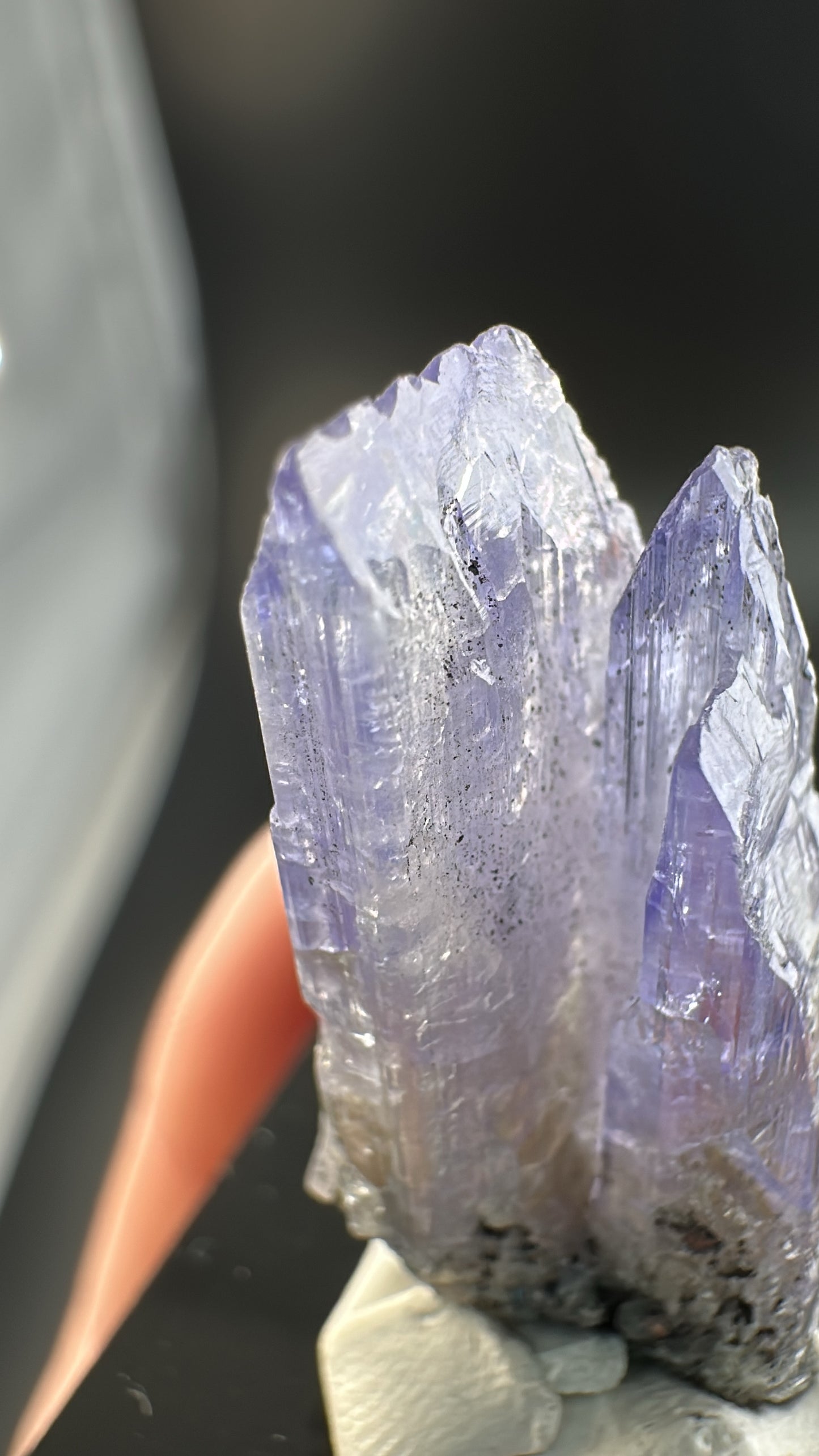 Unheated Tanzanite crystals, 5.37g