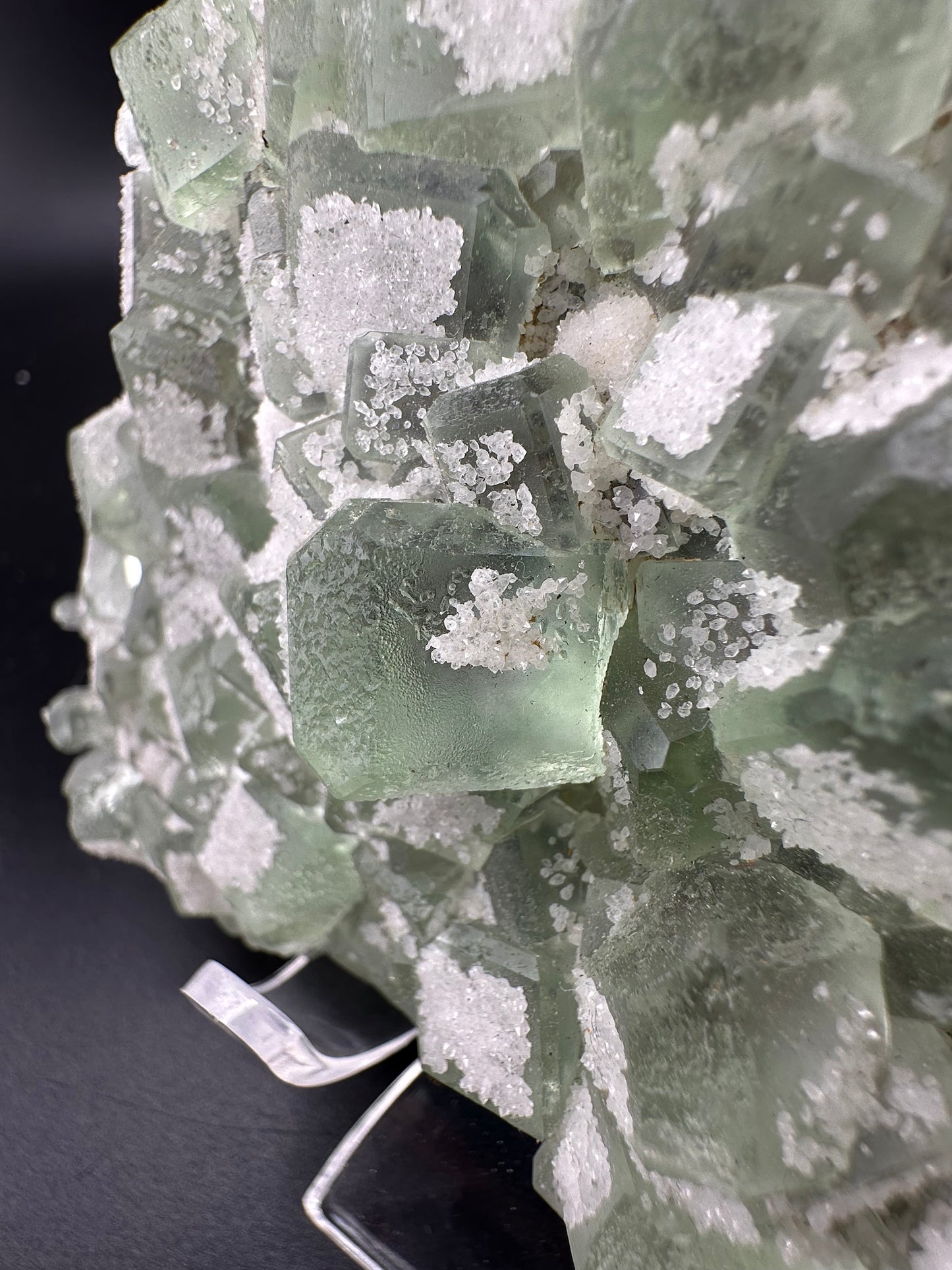 Modified edge (beveled) Fluorite with Quartz, Fujian