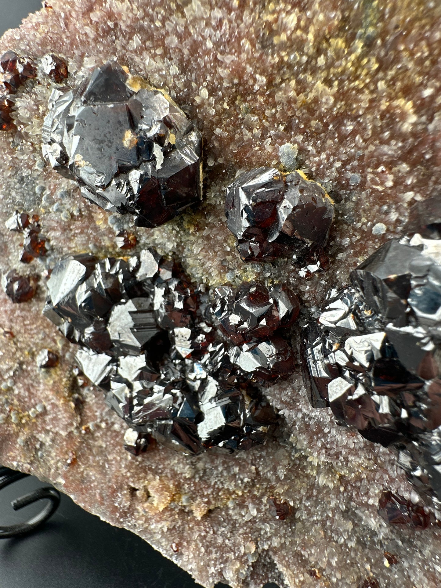 Gemmy Red Sphalerite on Quartz: Shuikoushan, Hunan, China
