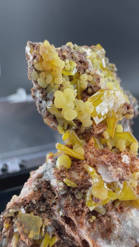 Wulfenite & uv-reactive Mimetite, La Morita Mine, Mexico